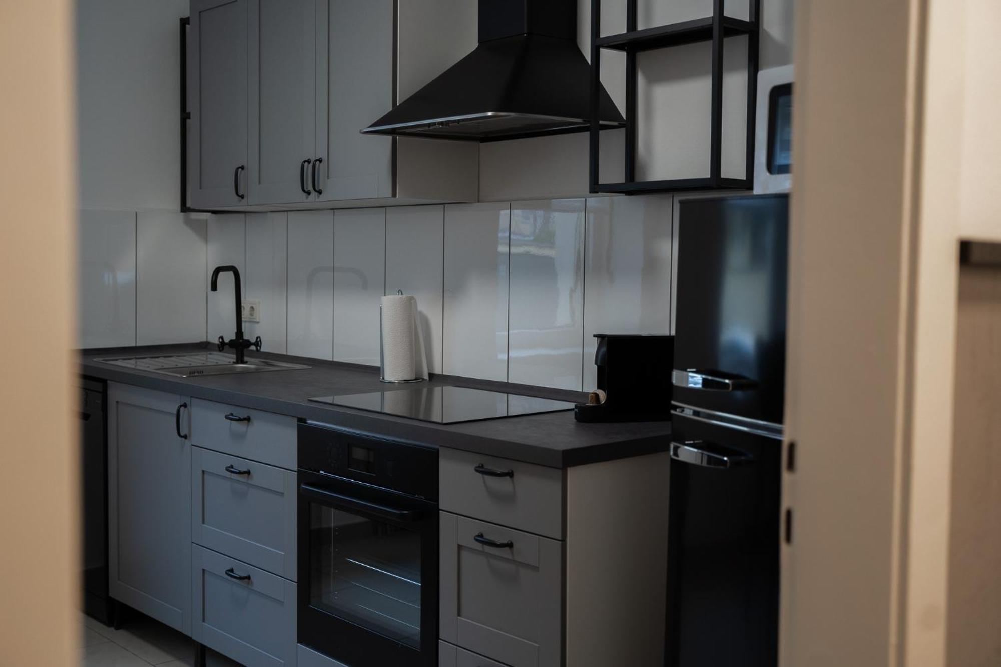 Ferienwohnungen Im Stadtzentrum -Junik Apartments Krefeld Eksteriør billede