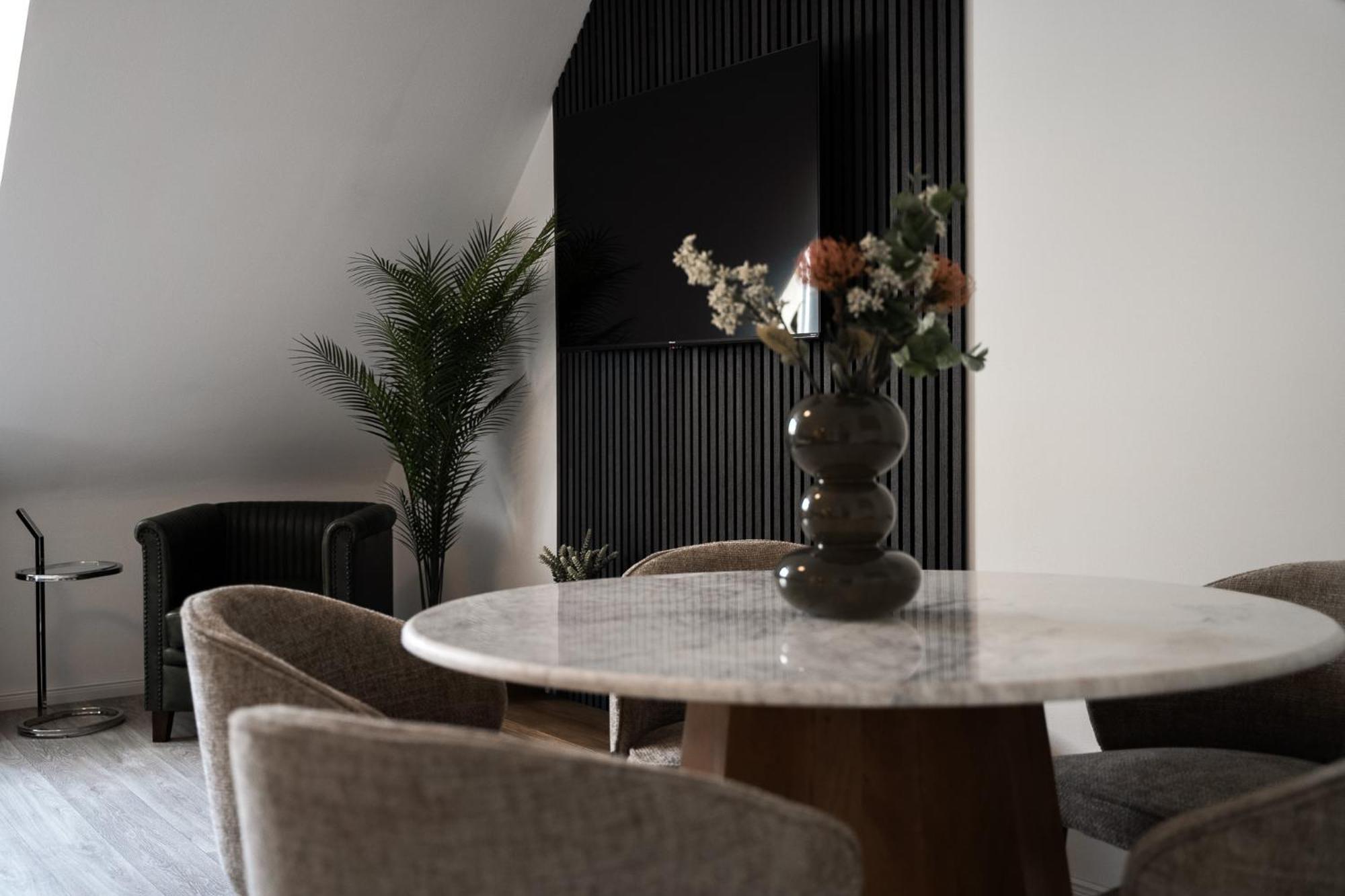 Ferienwohnungen Im Stadtzentrum -Junik Apartments Krefeld Eksteriør billede